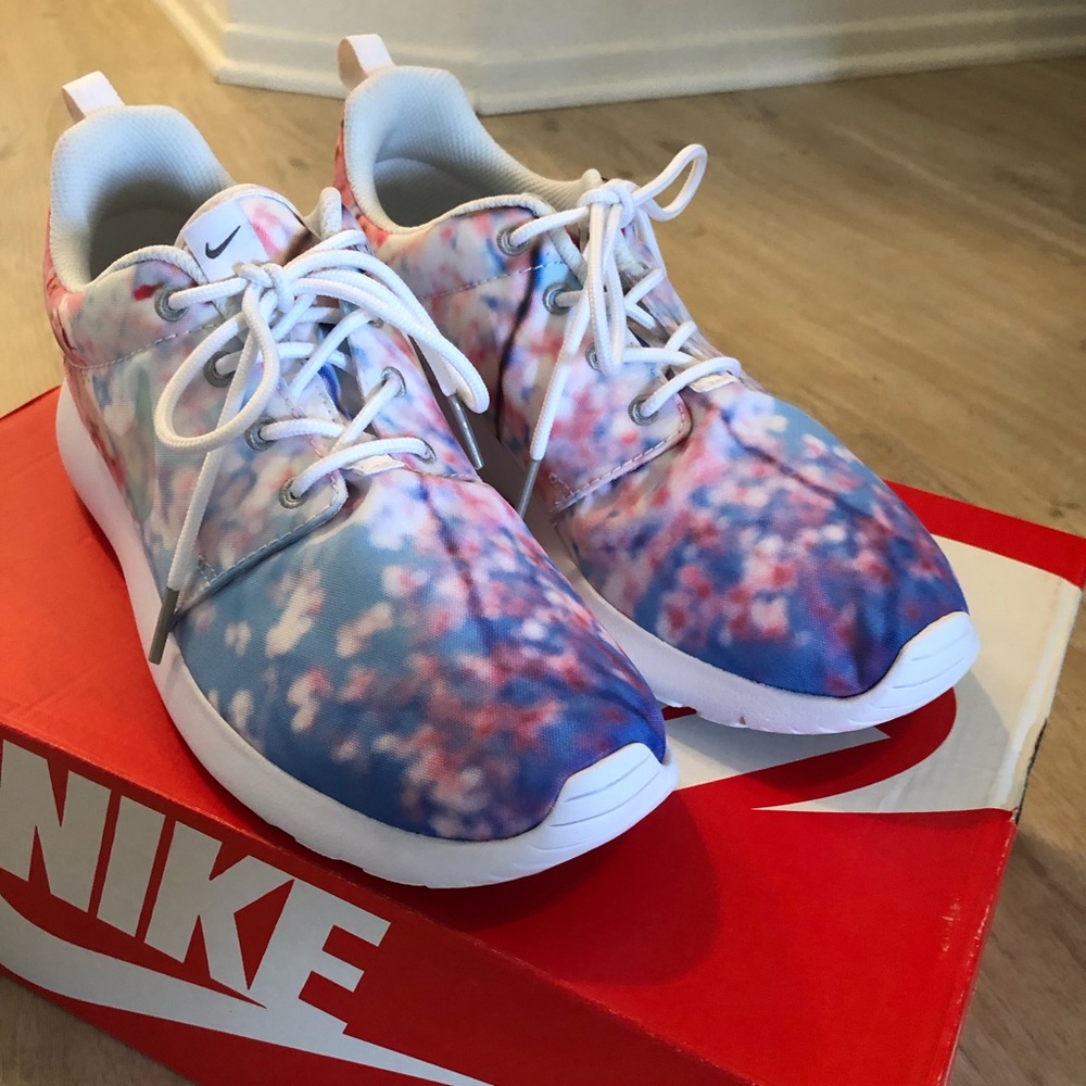 Nike Roshe One Cherry Blossom